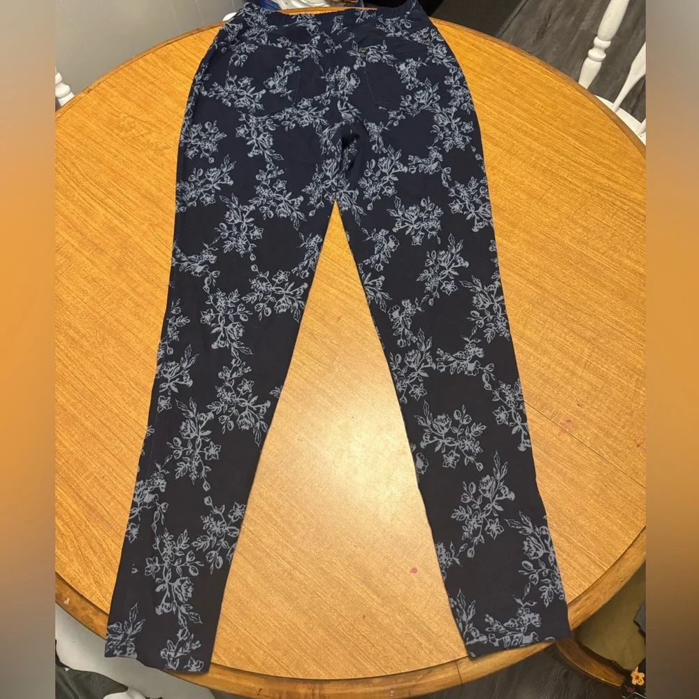 Lildy women’s leggings size L/XL EUC - Picture 2 of 4